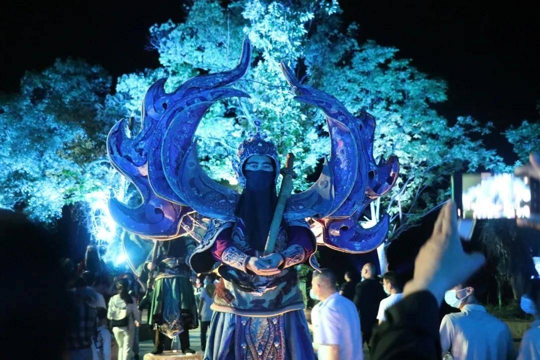 老是故意鸽子你。啥心态？游戏画面