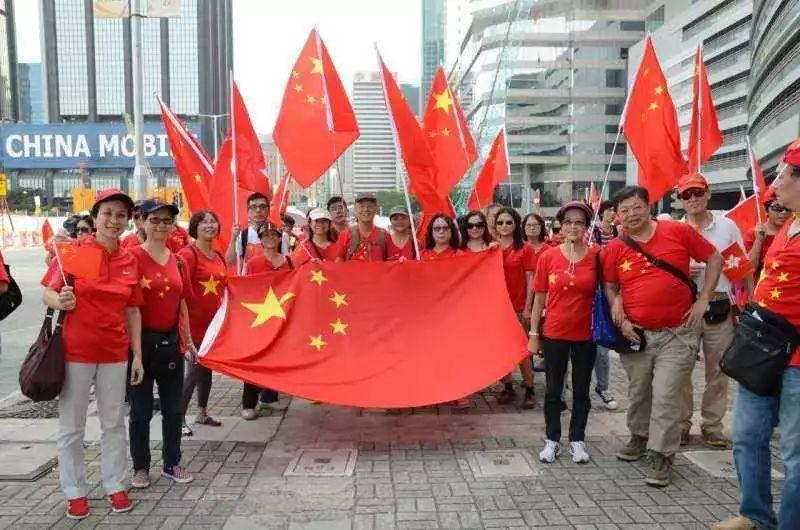 云南突发山体滑坡，已致20人遇难24人失联，搜救工作正紧急进行