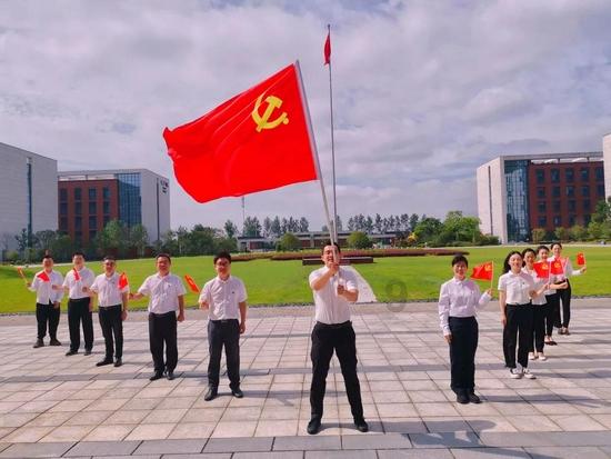 探索物业公司强制收管理费,该怎么办?的世界 | 热门话题分享平台