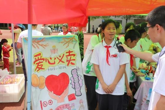 想把黄金钻戒卖了还款,不知道东莞南城附近的黄金回的渠道哪里靠谱?