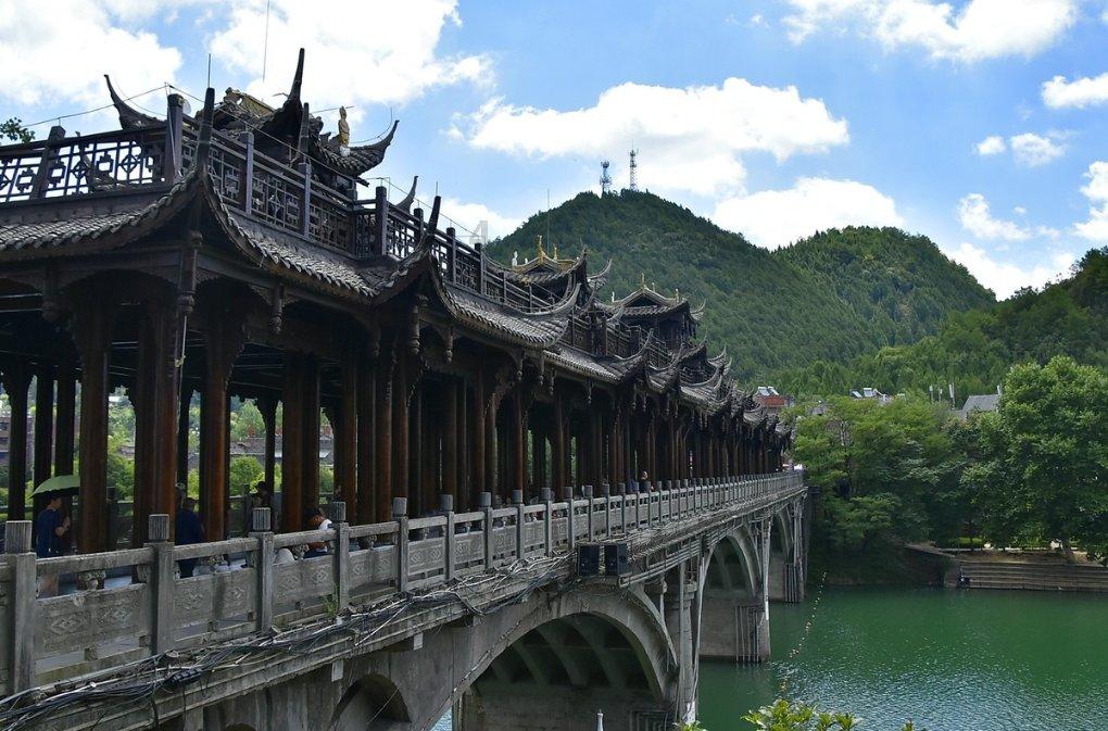 虫虫助手下载