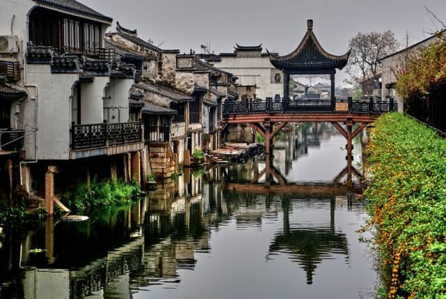 “青”眼最泉州丨寺门悠静倒莲花 古韵流传盈海涯